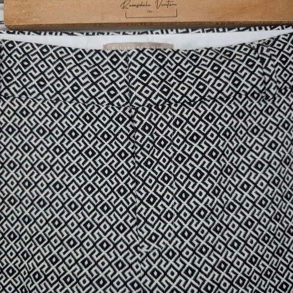 Banana Republic Hampton Ankle Pants Black White Geo Jacquard Design Size 10 - Picture 6 of 12